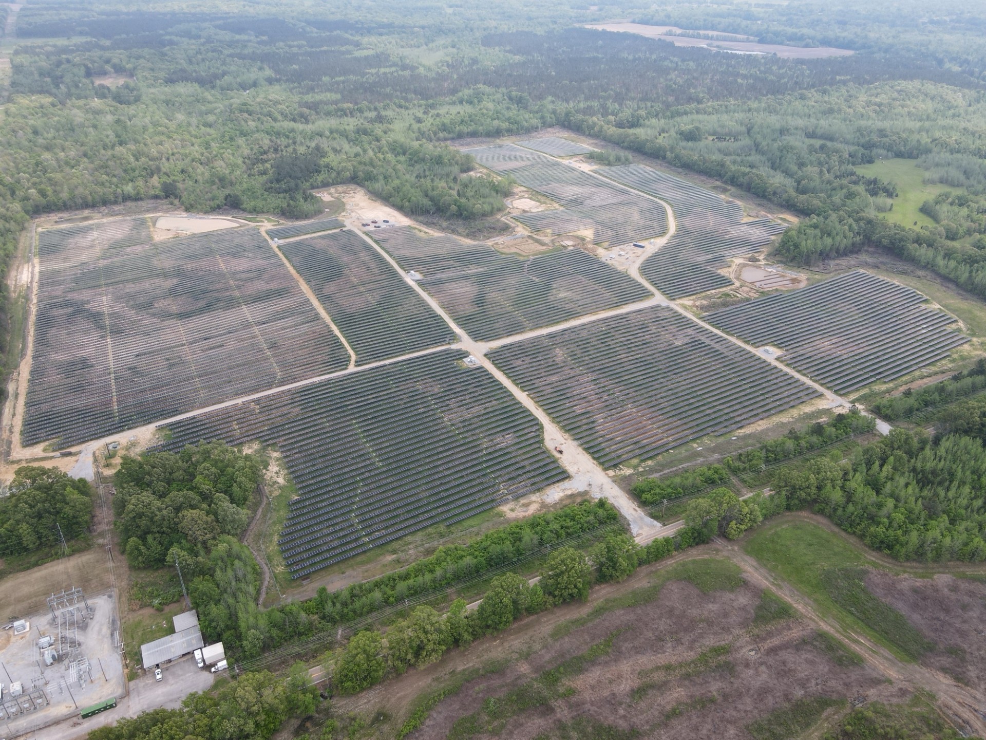 Aerial view of Canadaville solar project in Tennessee